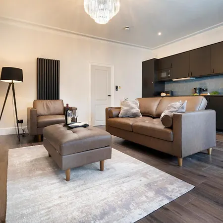 Road * Bowness-on-Windermere