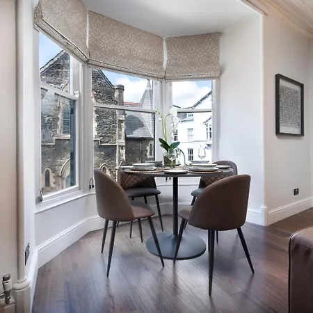 Road 鲍内斯温德米尔